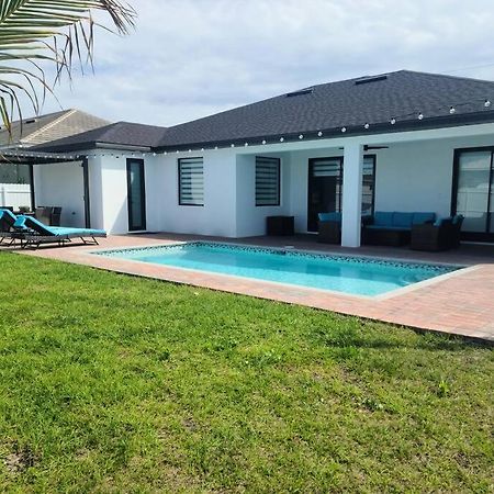 Casa Sevilla, Heated Pool, Sleeps 9, 4B3B Cape Coral Luaran gambar