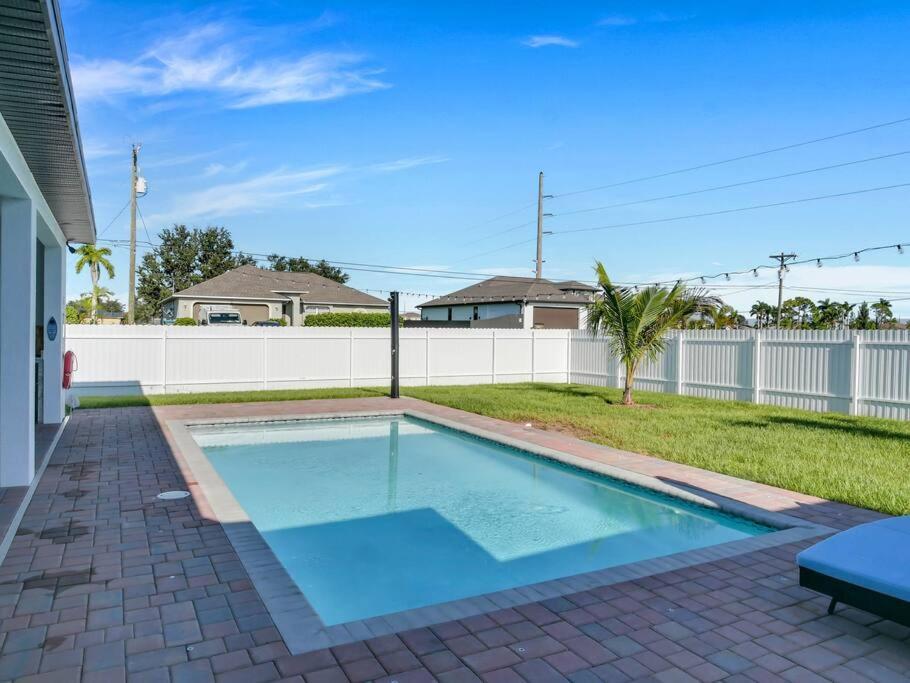 Casa Sevilla, Heated Pool, Sleeps 9, 4B3B Cape Coral Luaran gambar