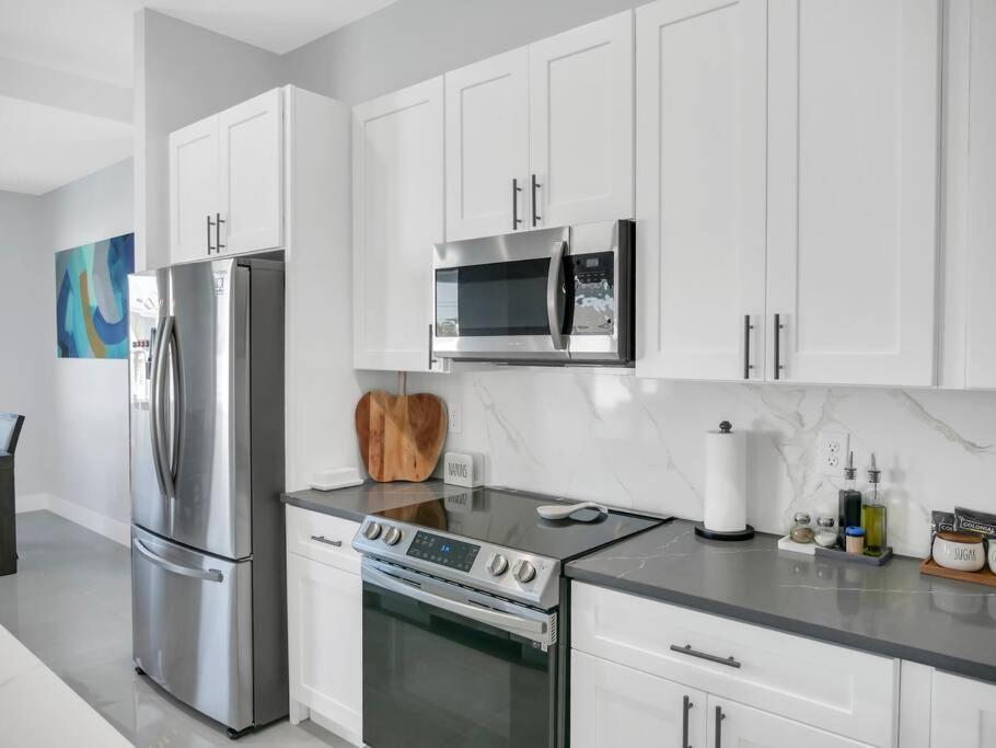 Casa Sevilla, Heated Pool, Sleeps 9, 4B3B Cape Coral Luaran gambar