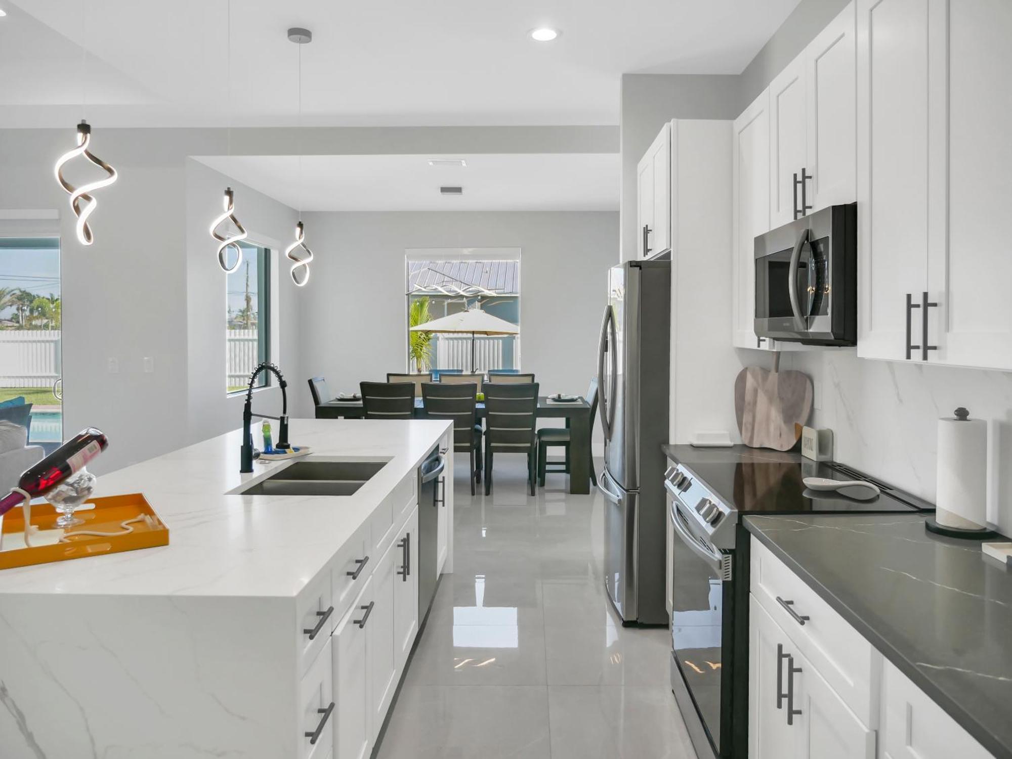 Casa Sevilla, Heated Pool, Sleeps 9, 4B3B Cape Coral Luaran gambar