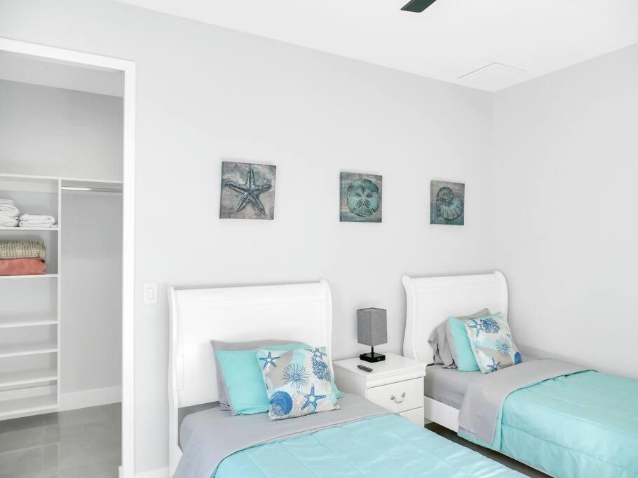 Casa Sevilla, Heated Pool, Sleeps 9, 4B3B Cape Coral Luaran gambar