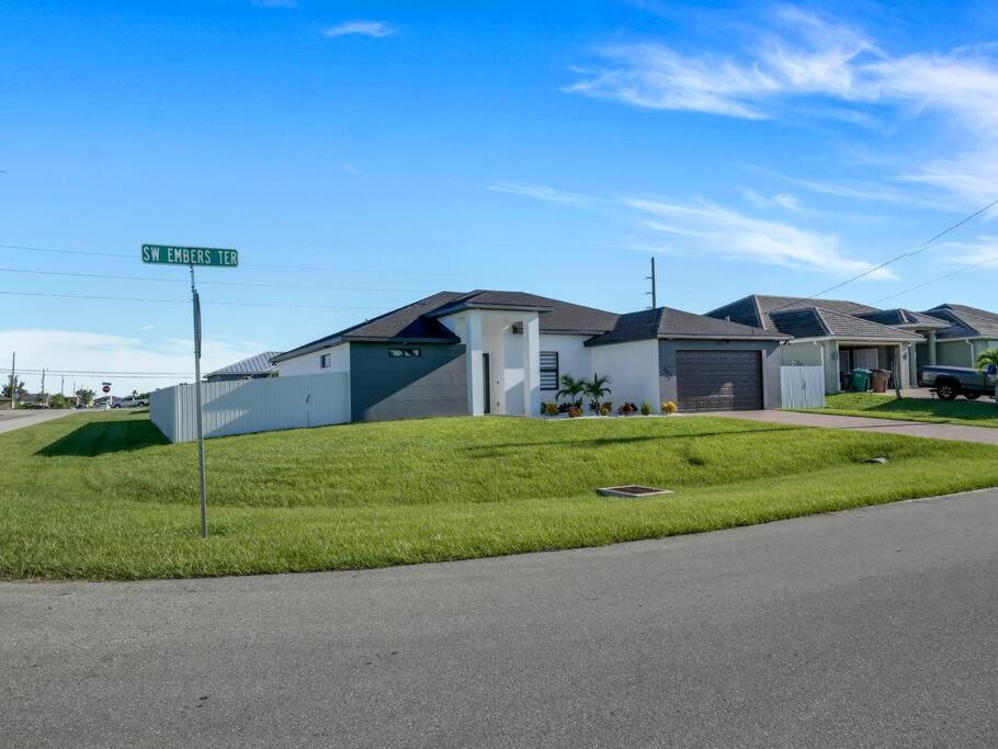 Casa Sevilla, Heated Pool, Sleeps 9, 4B3B Cape Coral Luaran gambar